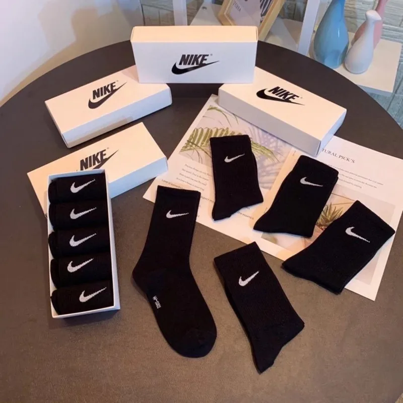 Nike Crew Socks Ver.E