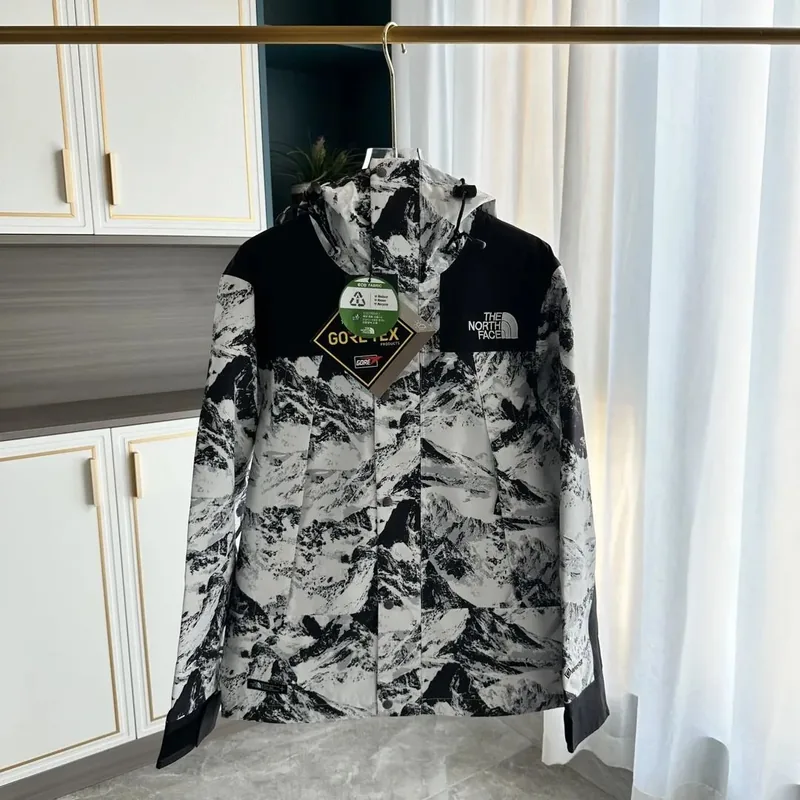 North Face Ver.B