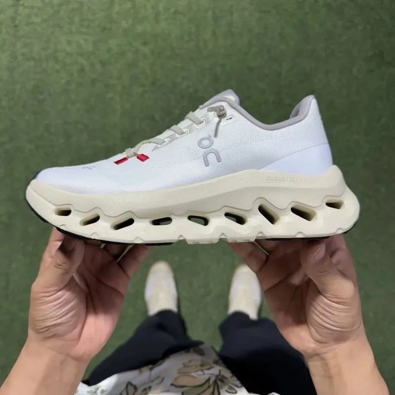 On Running Beige Sneakers