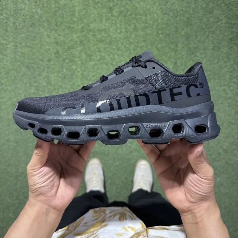 On Running Black Sneakers Ver.A