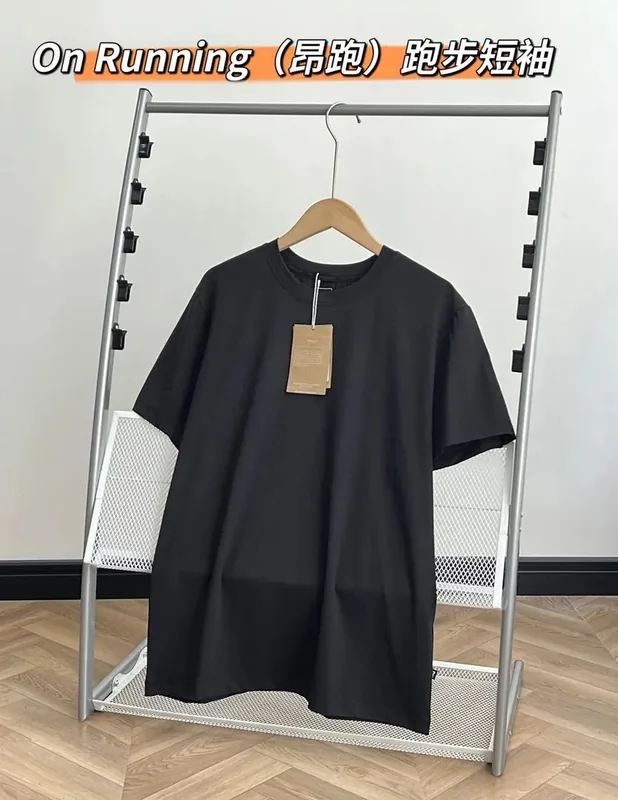 On Running Black T-Shirt