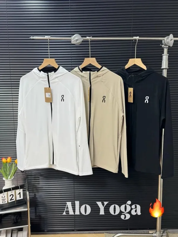 On Running Multicolor Hoodie Ver.B