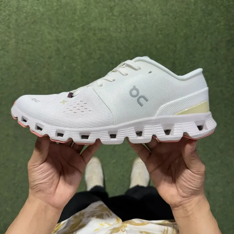 On Running Multicolor Sneakers Ver.K