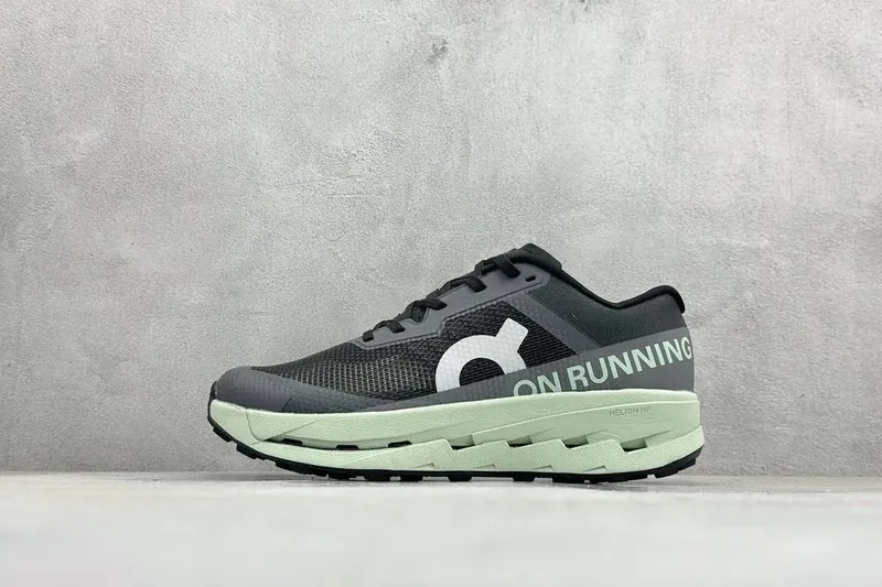 On Running Sneakers Ver.L2