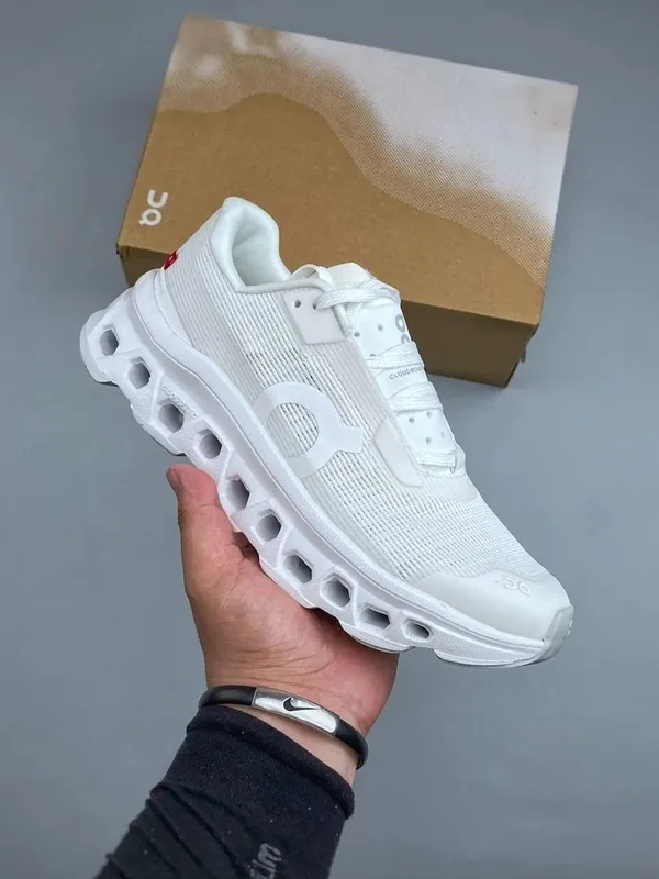 On Running Sneakers Ver.M