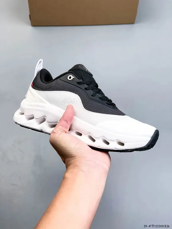 On Running Sneakers Ver.P