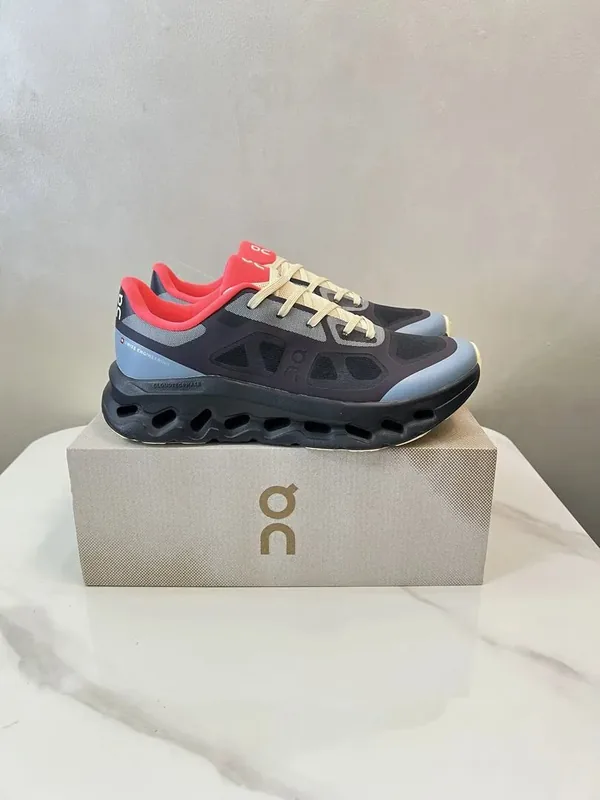 On Running Sneakers Ver.V