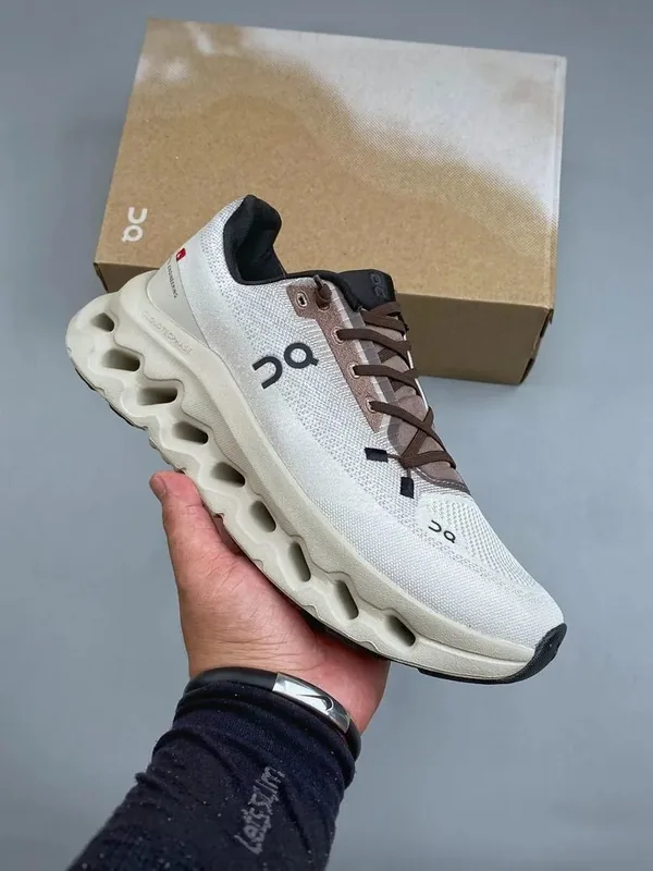 On Running Sneakers Ver.X