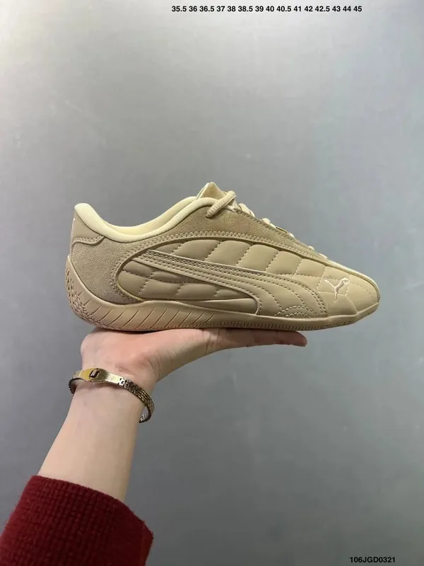 Puma Sneakers