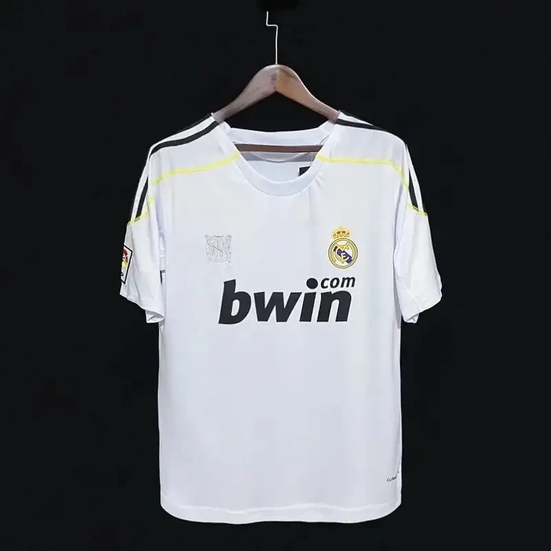 Real Madrid 09/10 Retro Jersey