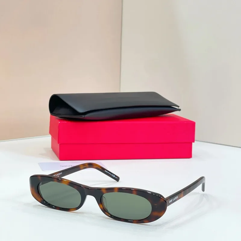 Saint Laurent SL 557 Sunglasses 53-20-145