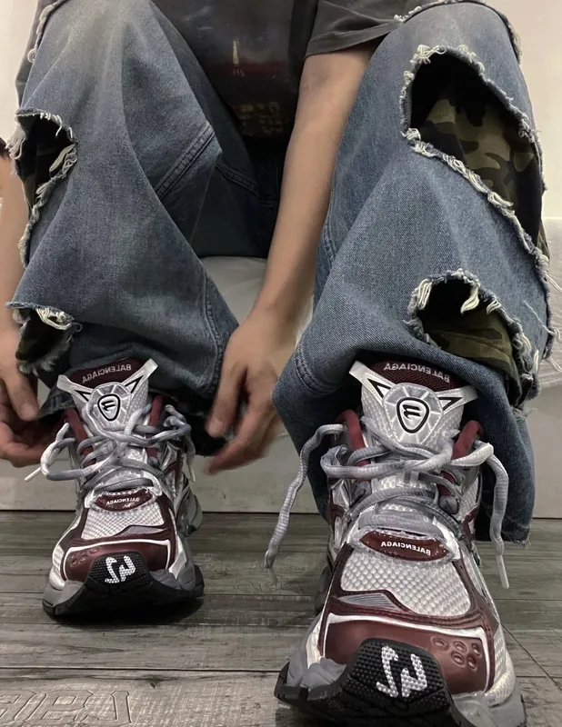 Balenciaga Track.0 Sneakers