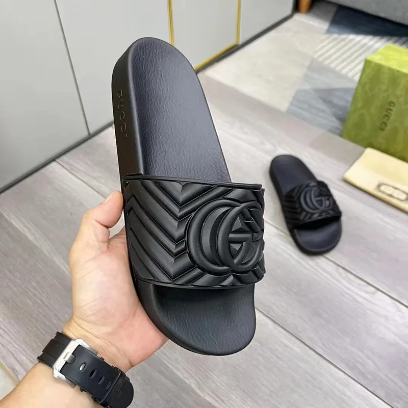 Slides Women