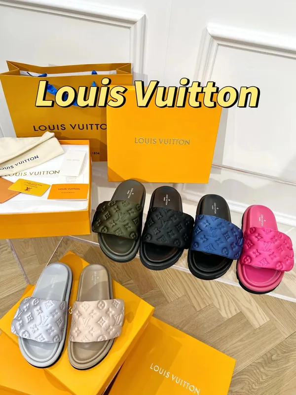Slides Women