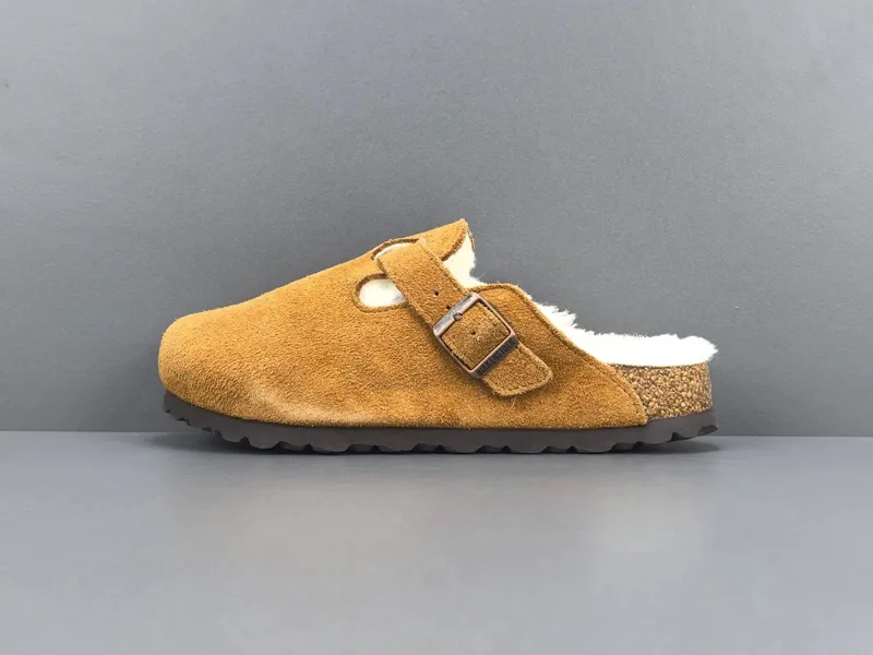 Slides Women