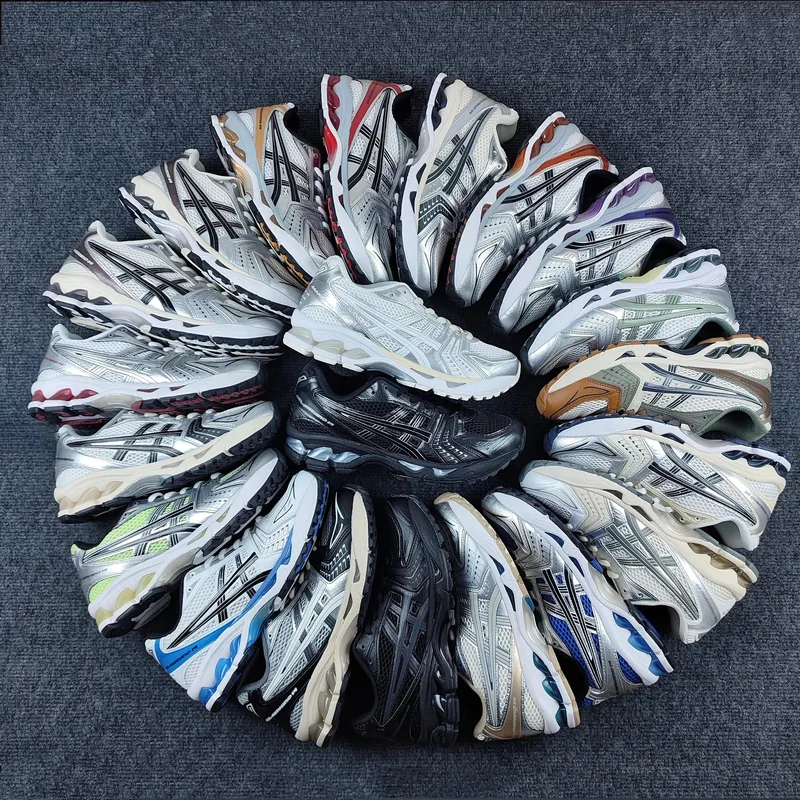ASICS Gel-Kayano Sneakers