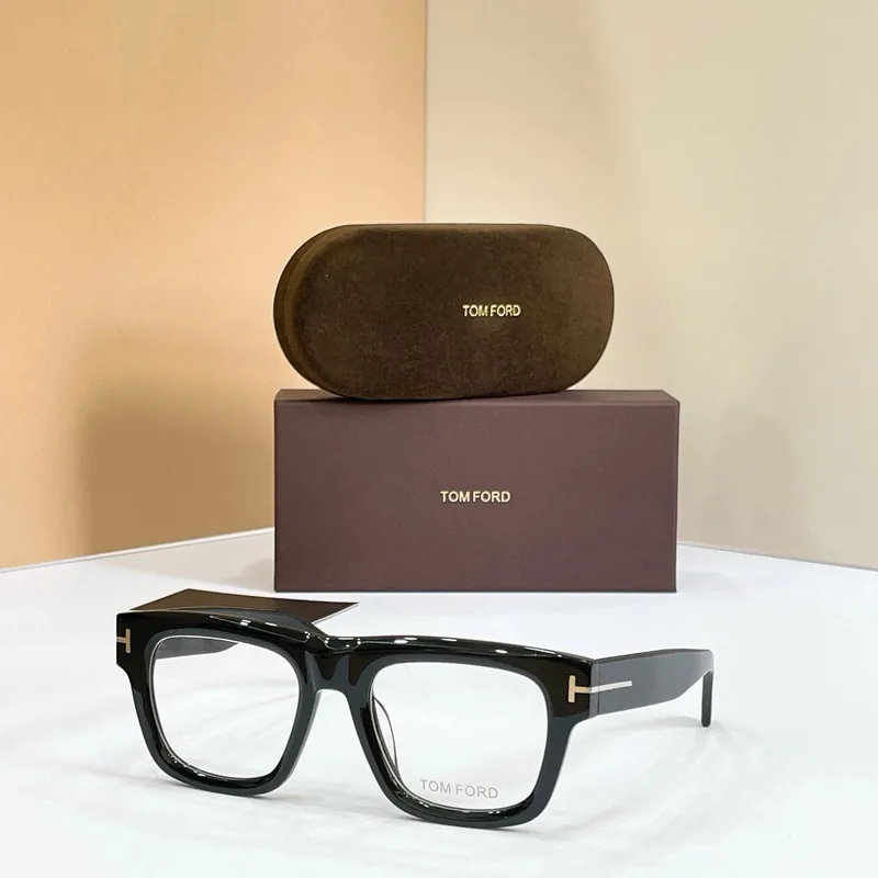Tom Ford FT1200 Sunglasses 53-21-145