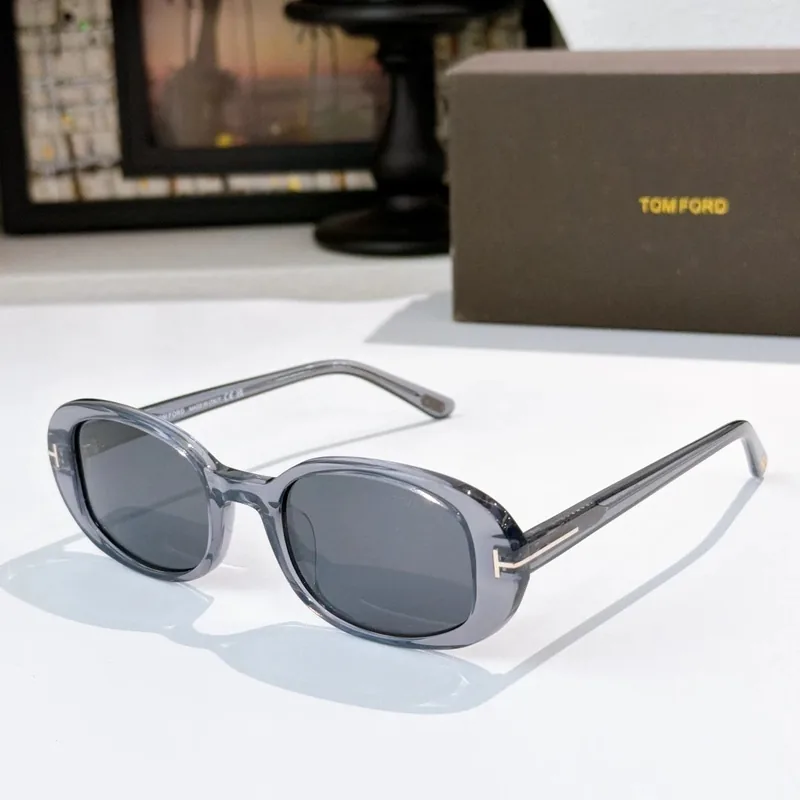 Tom Ford FT1364 Sunglasses 49-21-140 Ver.B