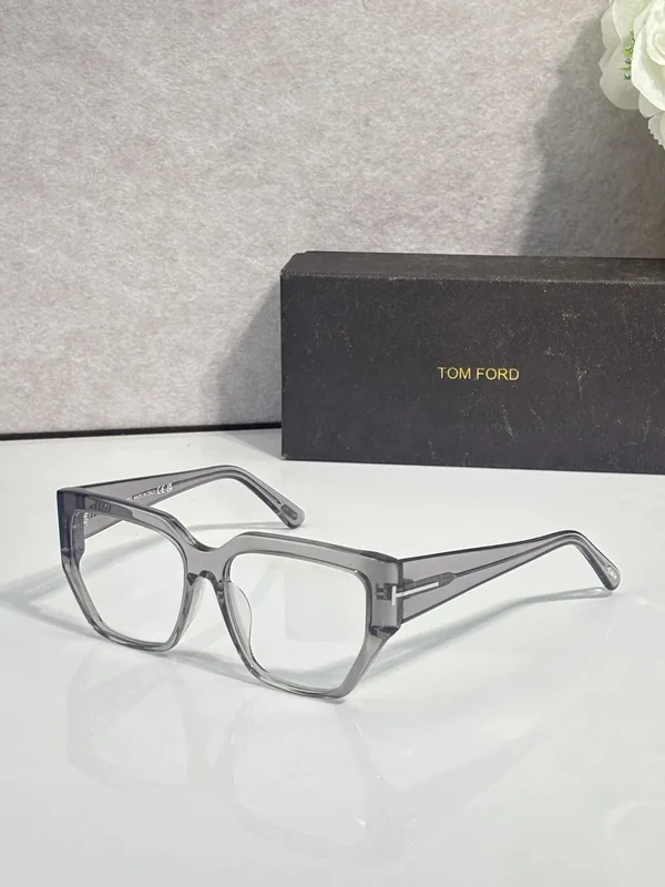 Tom Ford FT5951 Sunglasses 54-16-140