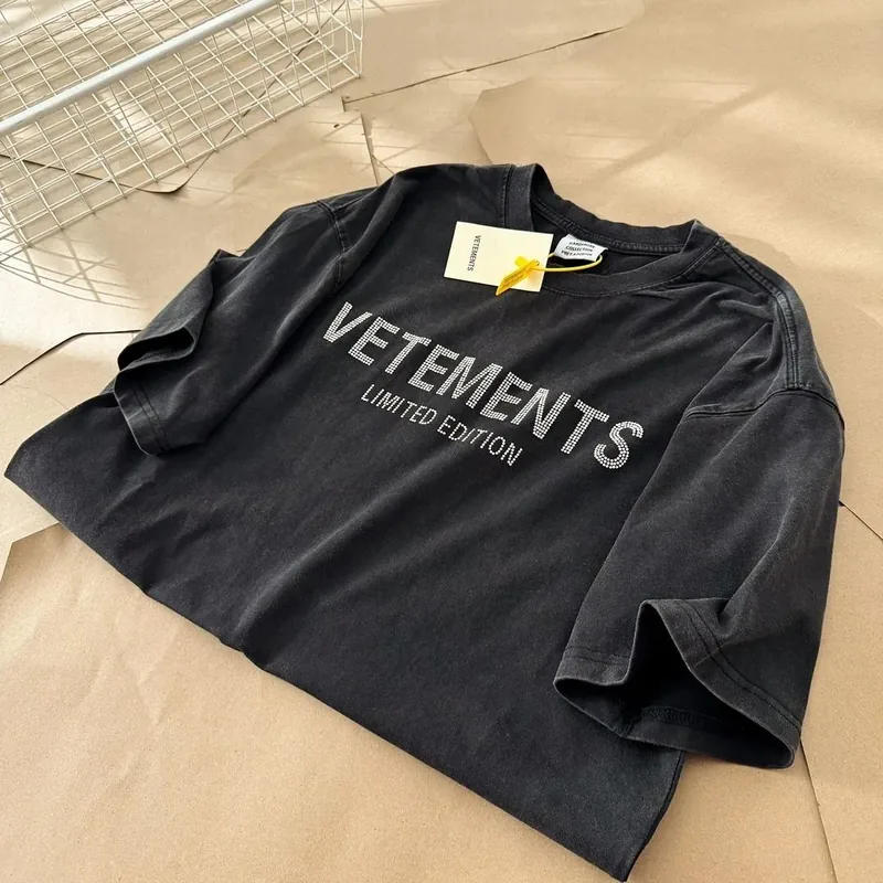 Vetements Black T-Shirt Women Ver.G
