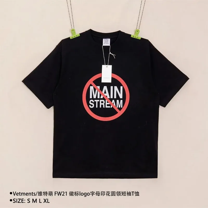 Vetements Black T-Shirt Women Ver.M
