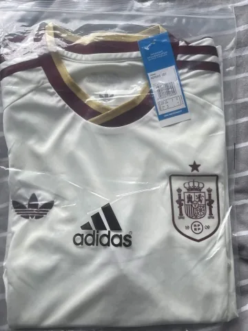 Buyer photo — Spain Away Soccer Jersey World Cup 2026