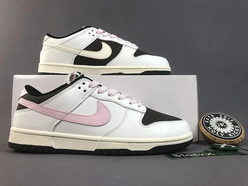 Nike SB Dunk Low Lace-Up Runners — QC