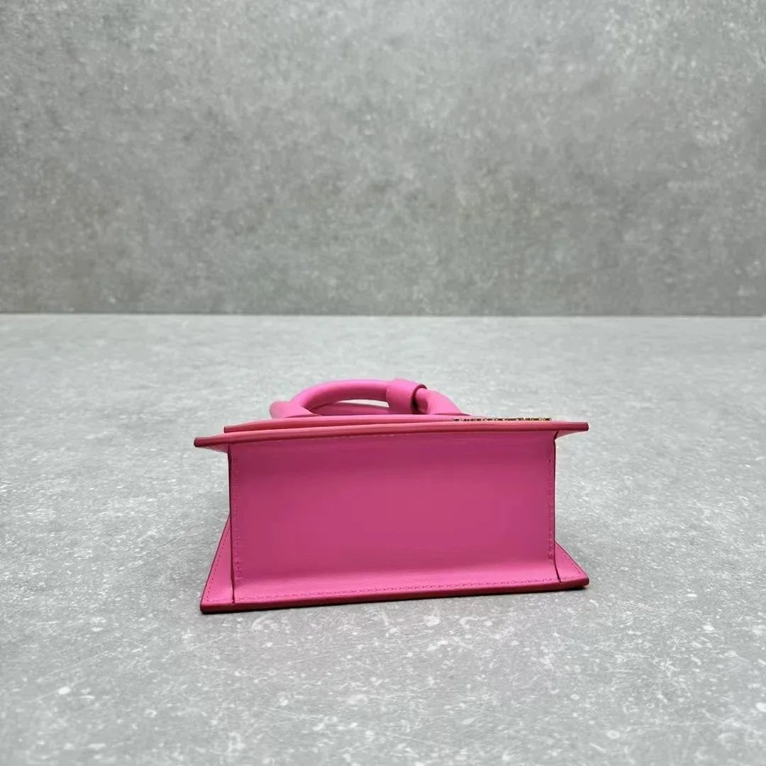 Jacquemus Leather Bag — photo 8