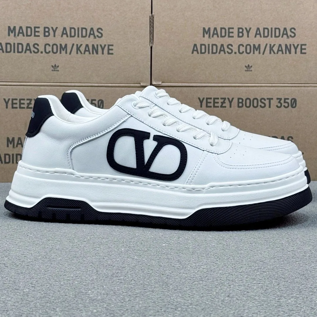 Valentino Rockstud White Platform Sneakers — photo 7