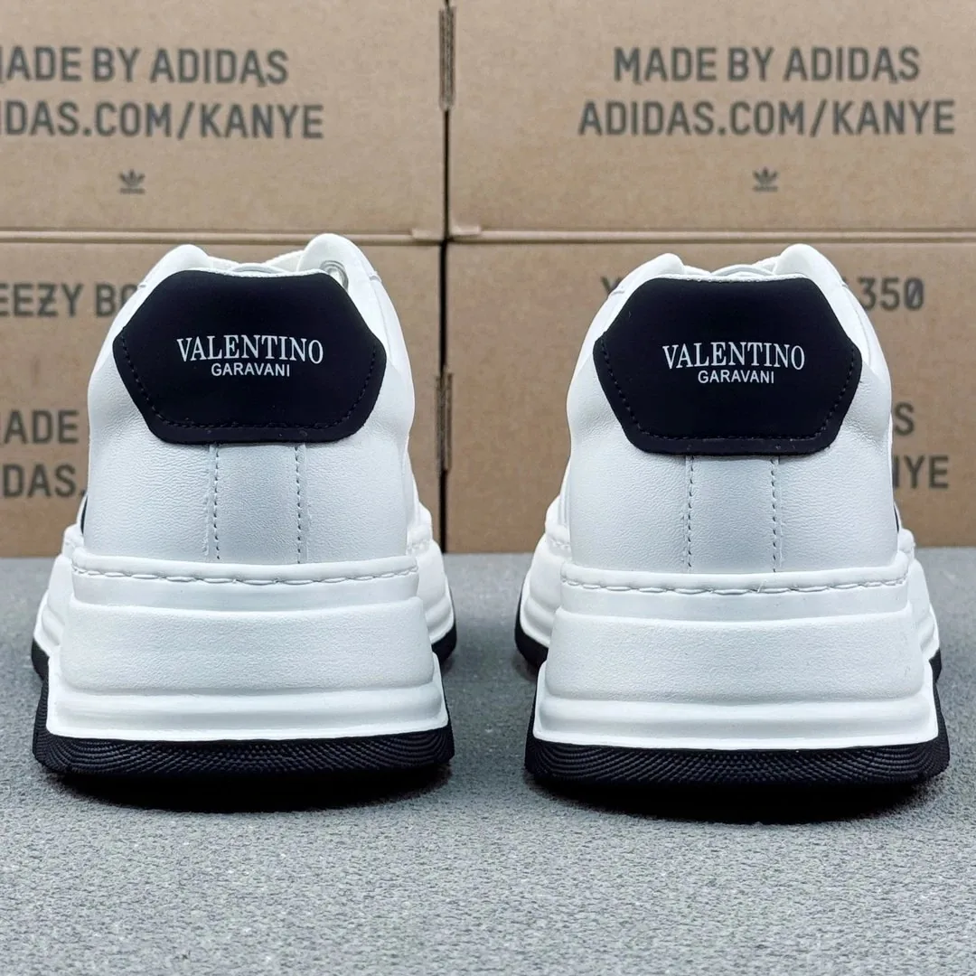 Valentino Rockstud White Platform Sneakers — photo 4