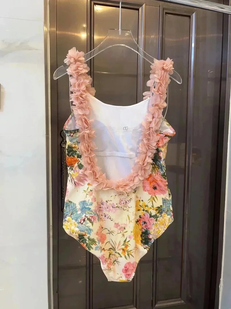 Swimsuit — Photo 13