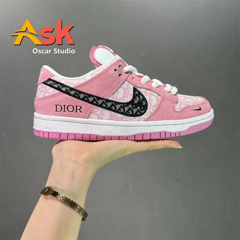 Nike SB Dunk Low Lace-Up Running Shoes — QC