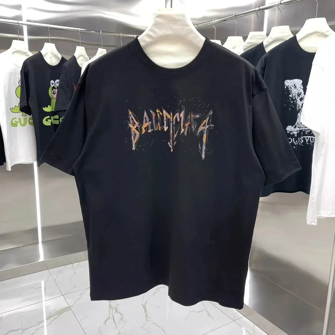 Balenciaga Logo Print T-Shirt Collection — Photo 13