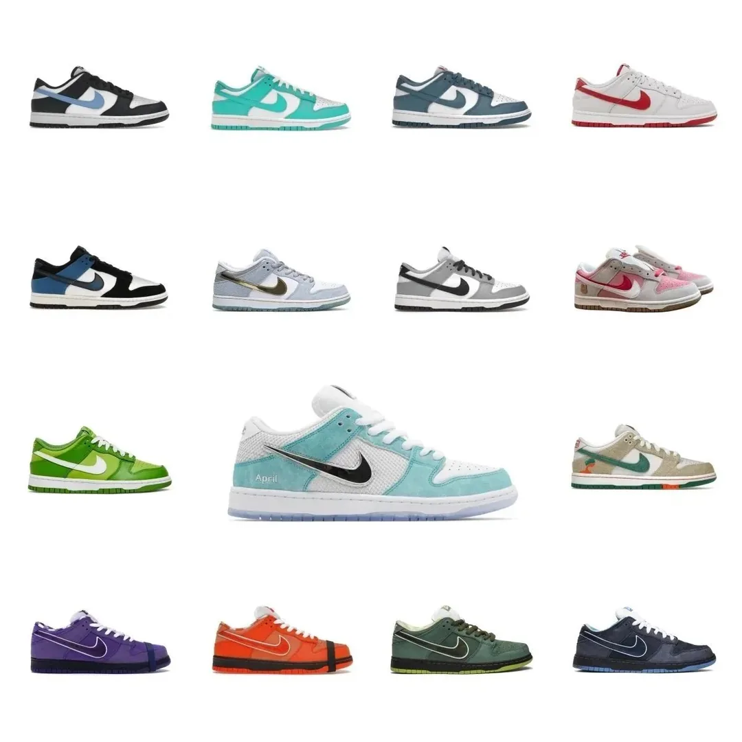 Nike Dunk Shoes — Photo 2