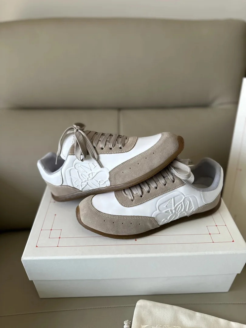 Alexander McQueen Grey Knit Athletic Sneakers — Photo 8