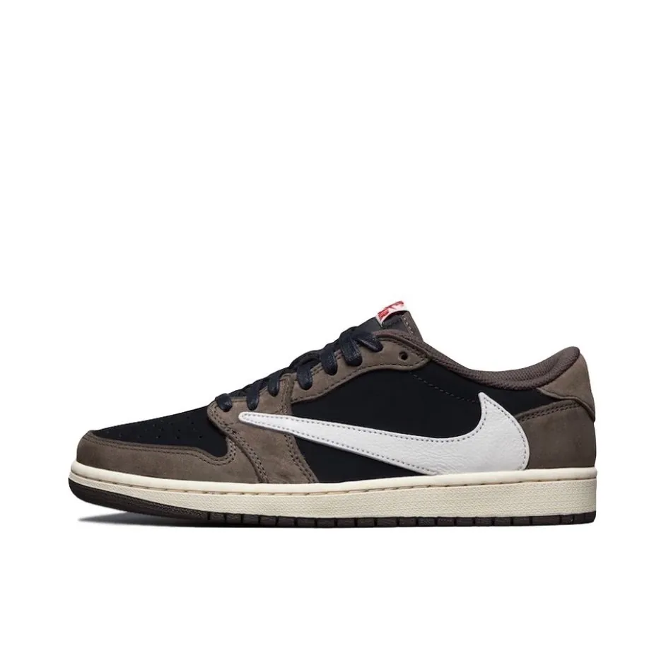 Air Jordan 1 Black Sneakers — Photo 12