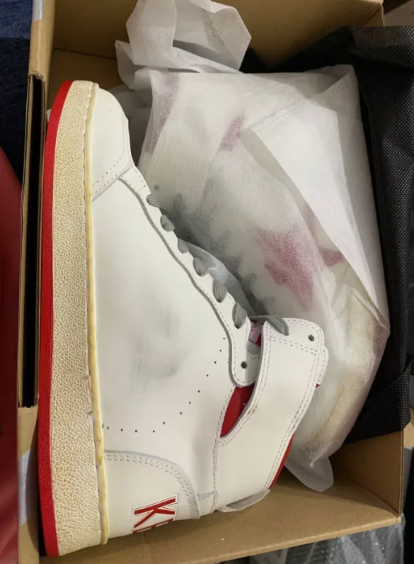 Golden Goose Sky-Star Low-Top Sneakers — Photo 15