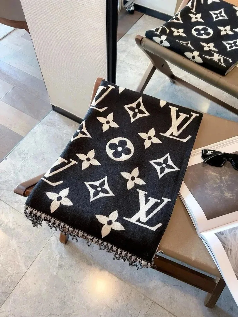 Autumn Winter Scarf — QC