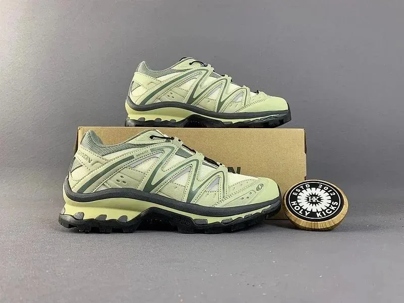 Salomon XT-6 Brown Lace-Up Trainers — Photo 4