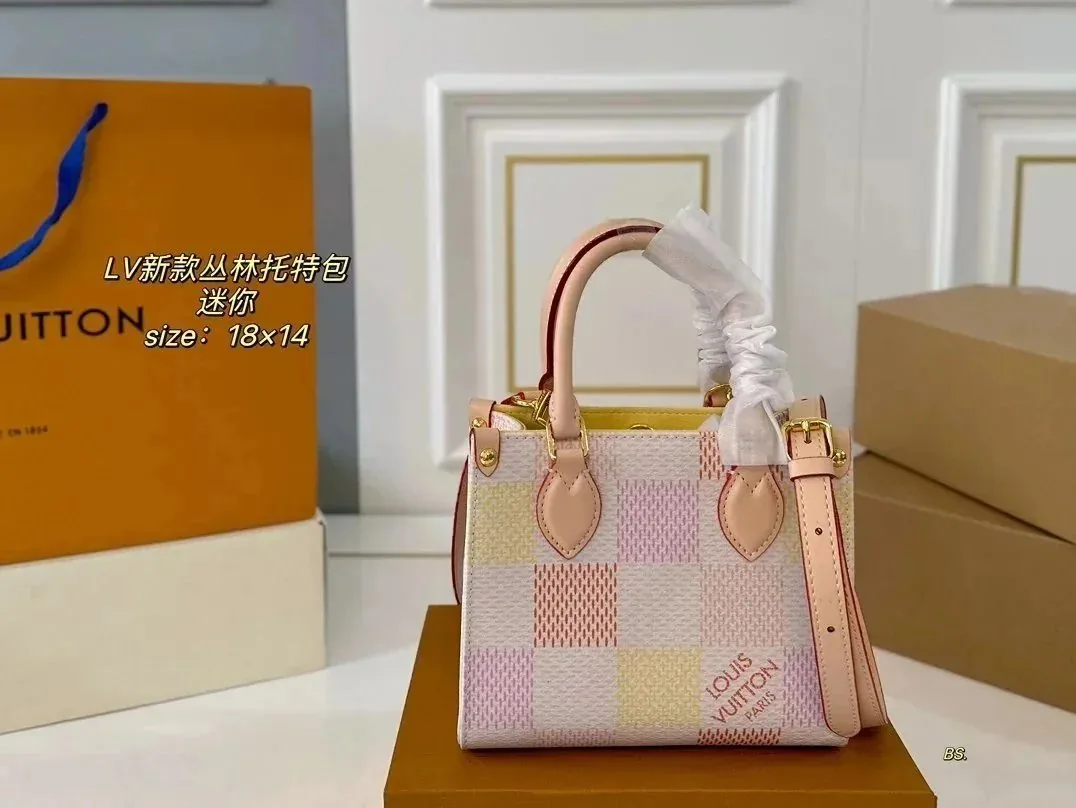 Tote Bag — Photo 15