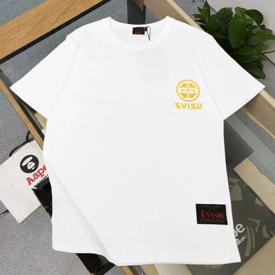 Minimalist T-Shirt — Photo 13