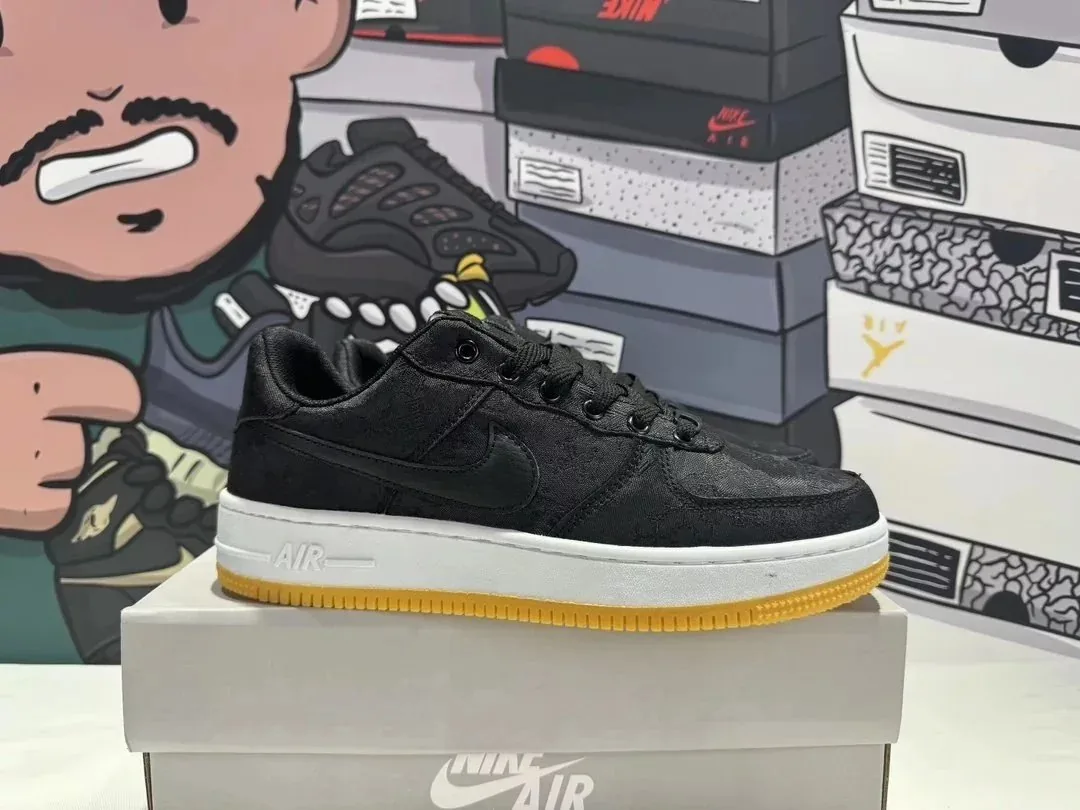 Black Nike Air Force Shoes — photo 9