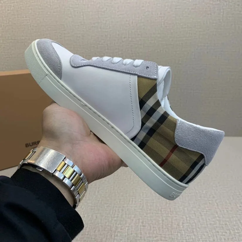 Burberry White Plain Leather Sneakers — QC
