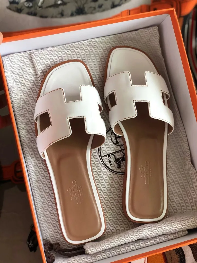 Hermes Slides — Photo 13