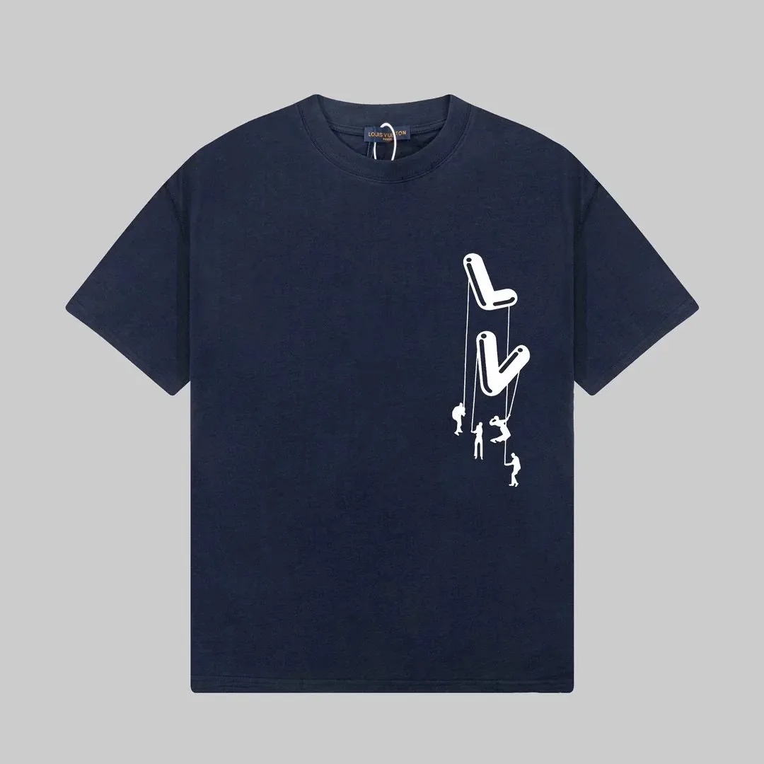 Louis Vuitton Monogram Print T-Shirt — Photo 13