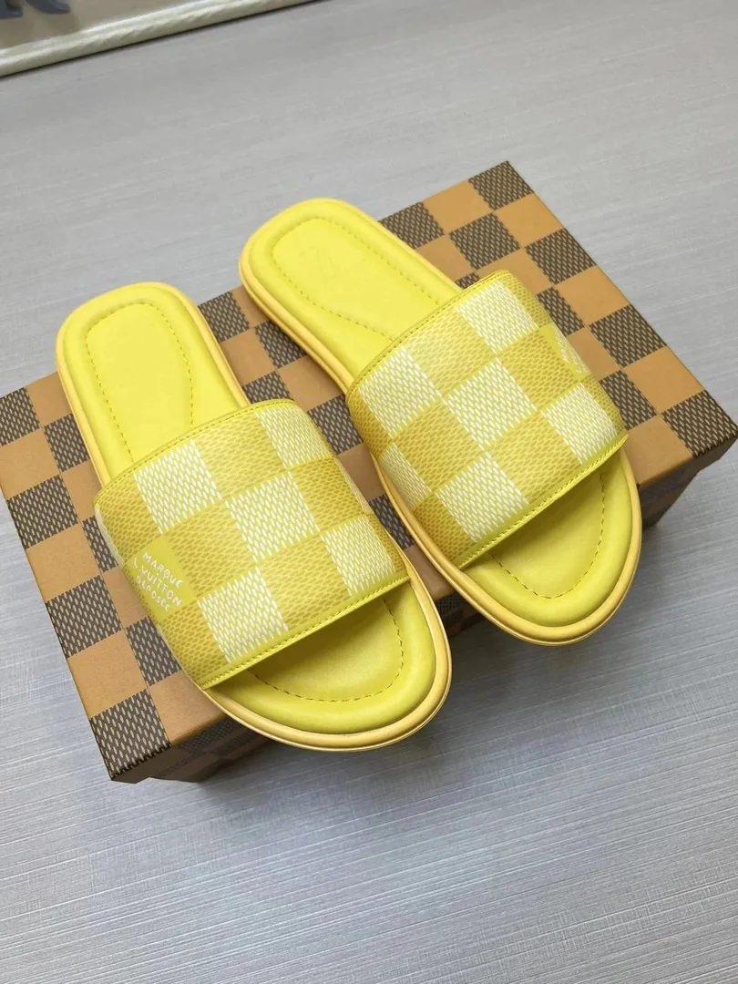 Leather Slides — QC