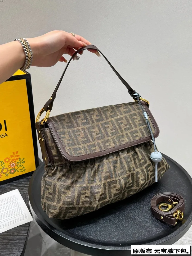 Bag Collection — Photo 12