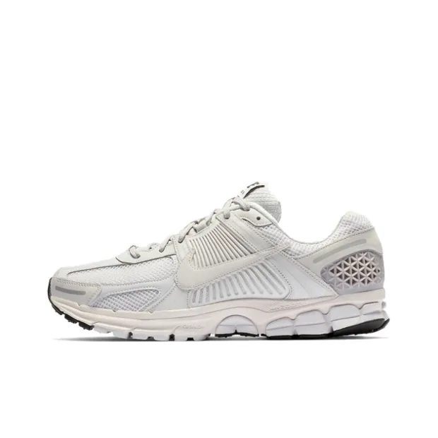 Nike Zoom Vomero 5 Lace-Up Runners — QC