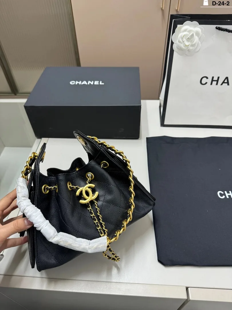 Chanel Hippie Underarm Tote Bag — Zdjęcie 5
