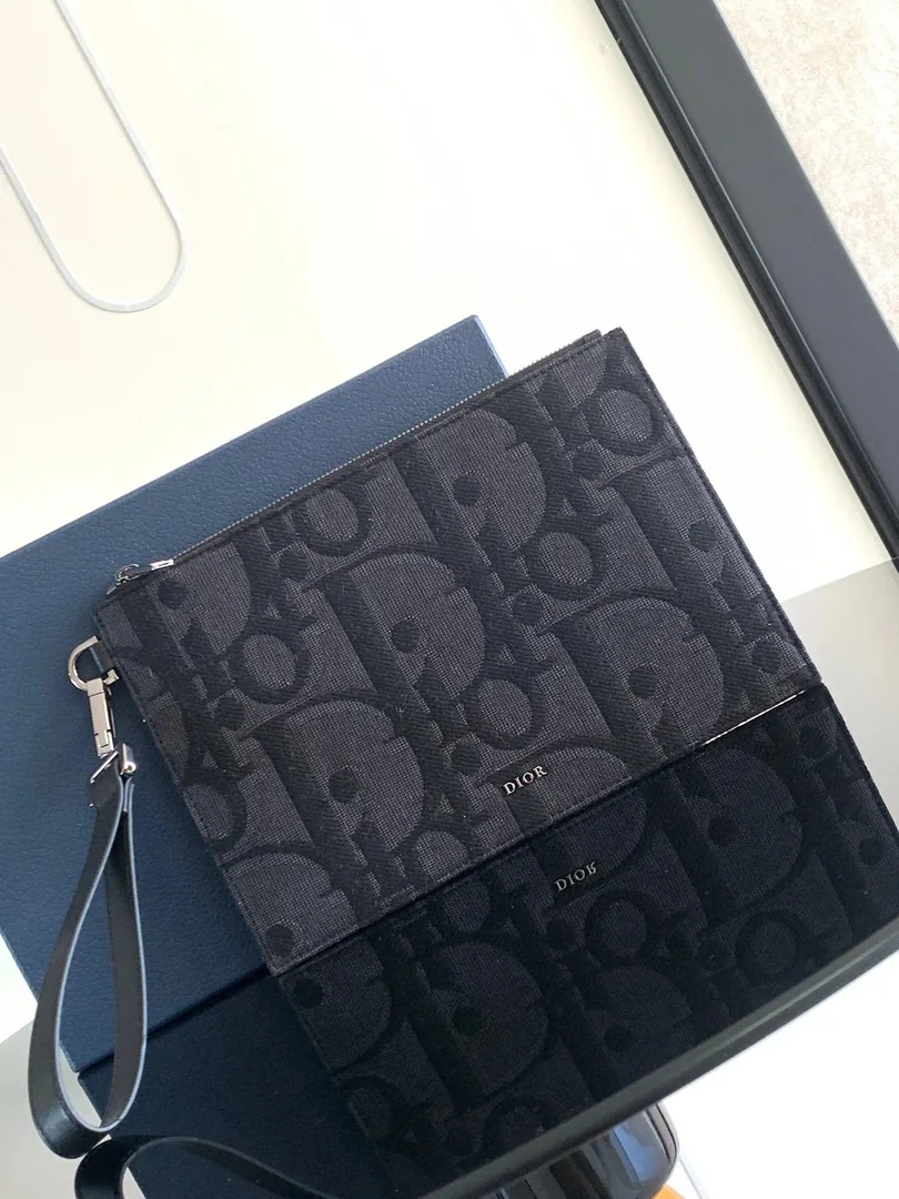Dior Oblique Jacquard Clutch Bag — photo 11